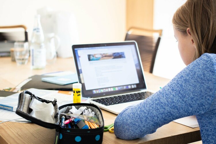 8 Maiores e Melhores Motivos para Fazer Cursos e Aulas Online
